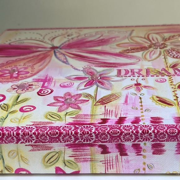 12*12 butterfly/dream print on canvas wood frame - Picture 2 of 4